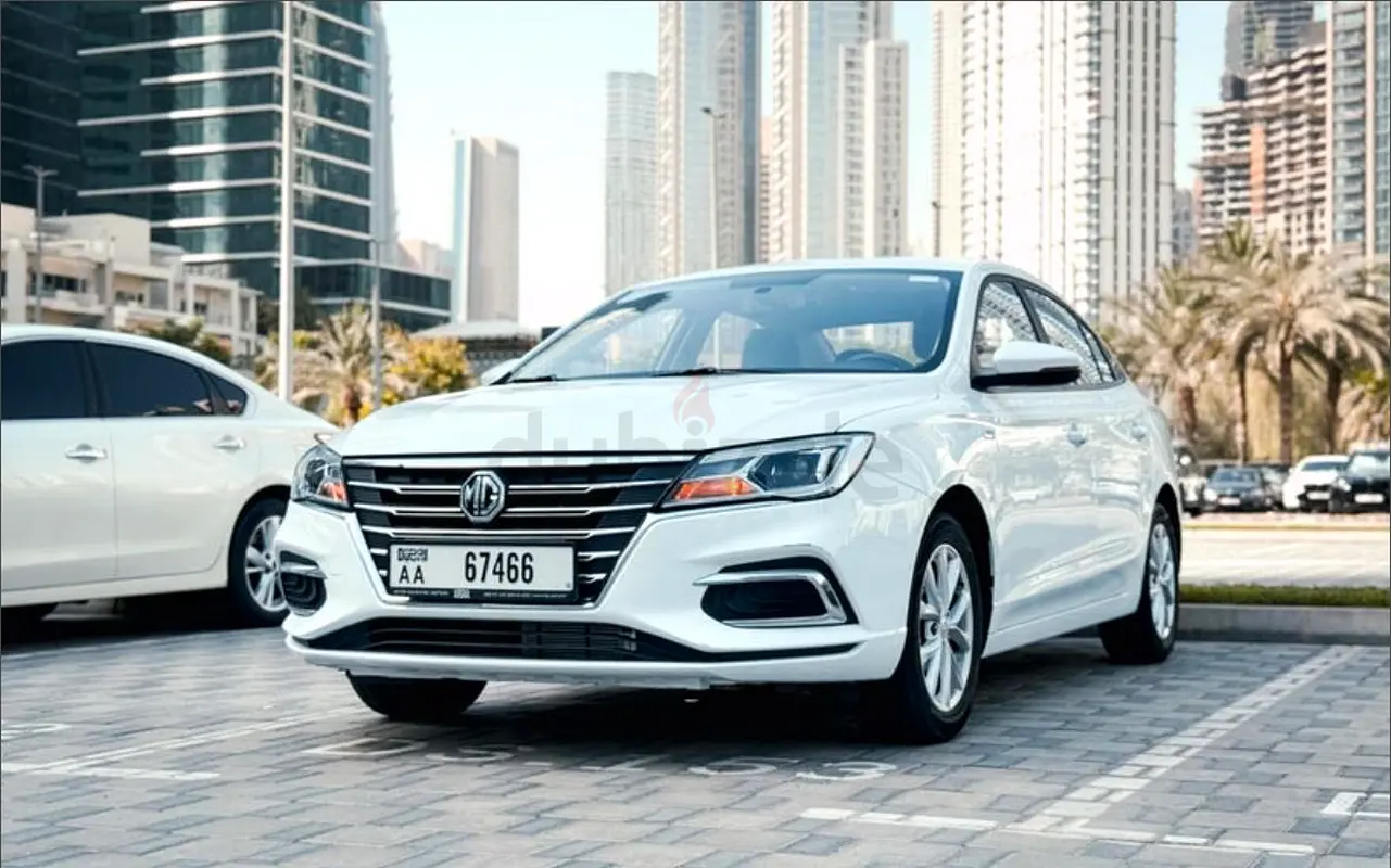 2025 MG MG5 for Rent in Al Barsha 1 photo 3