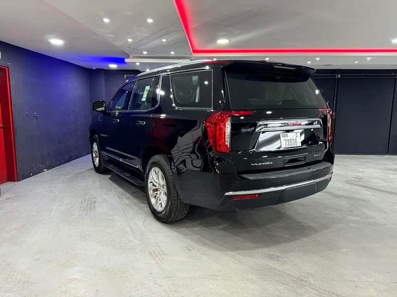 Hire 2024 GMC Yukon in Al Quoz 4 photo 4
