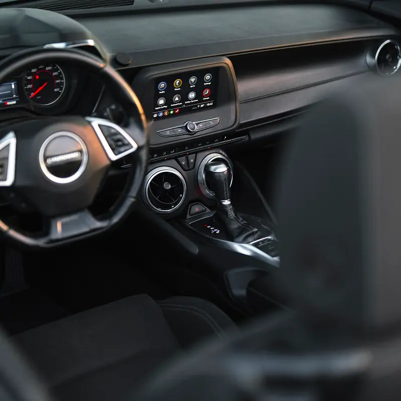 Rent 2021 Chevrolet Camaro in Al Quoz 4 photo 8