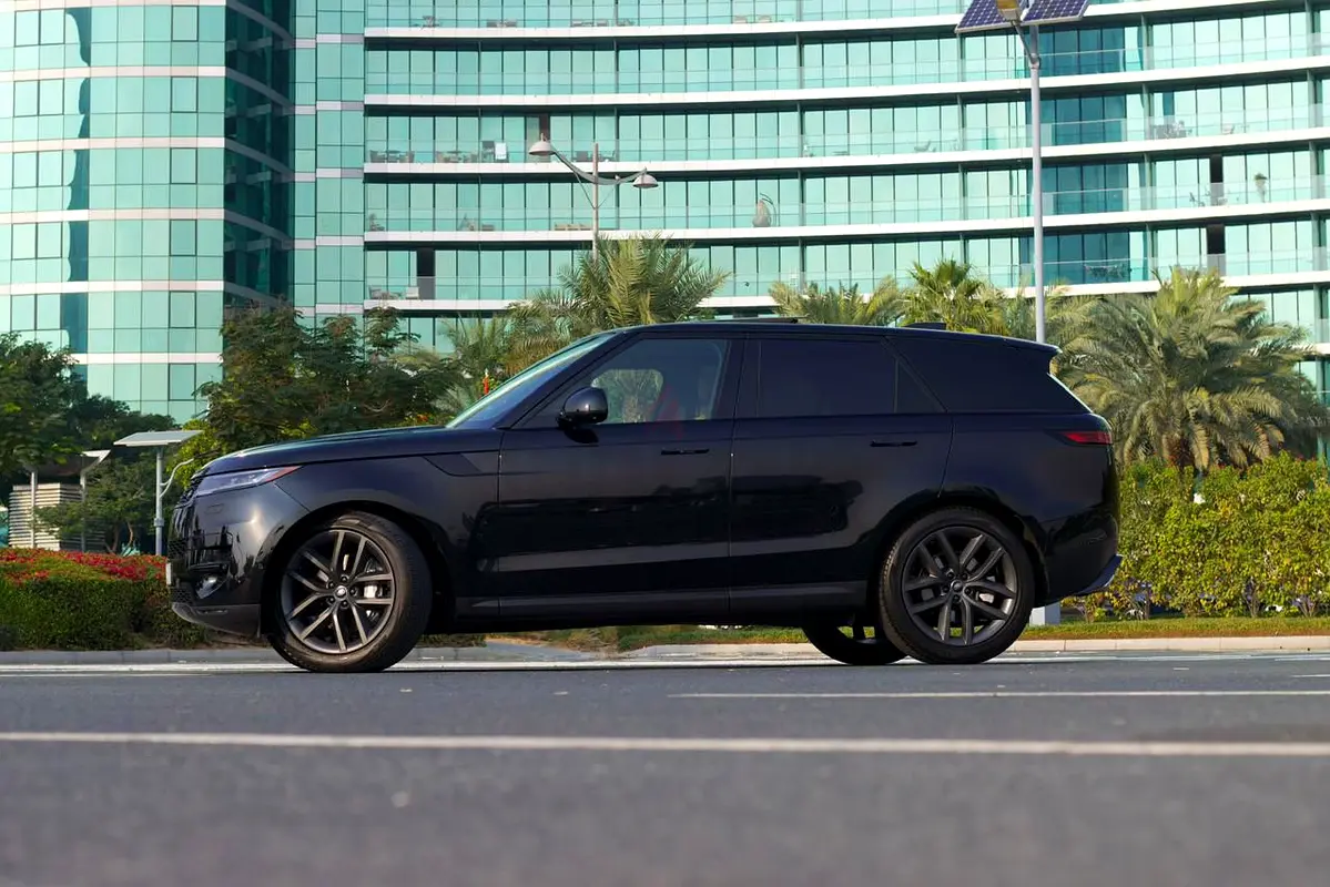 2024 Land Rover Range Rover Sport for Rent in Port Saeed photo 6