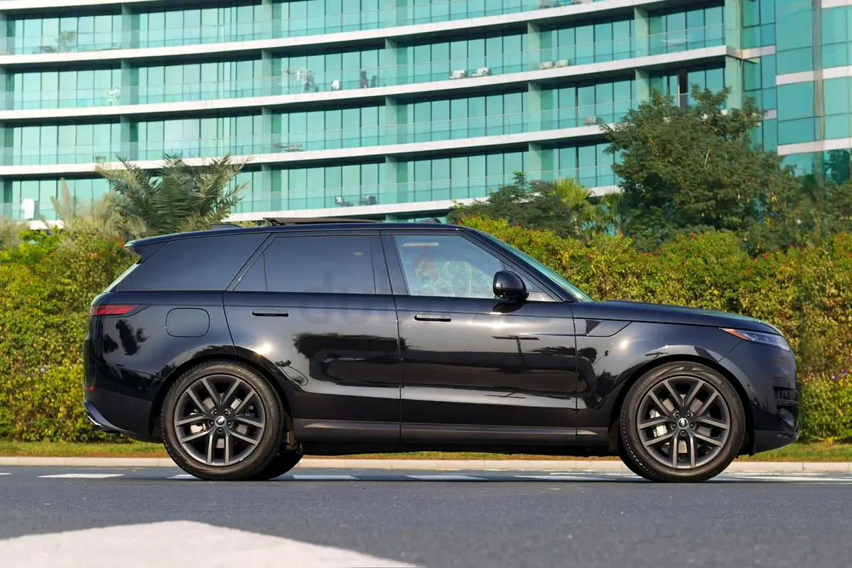 2024 Land Rover Range Rover Sport for Rent in Port Saeed photo 7