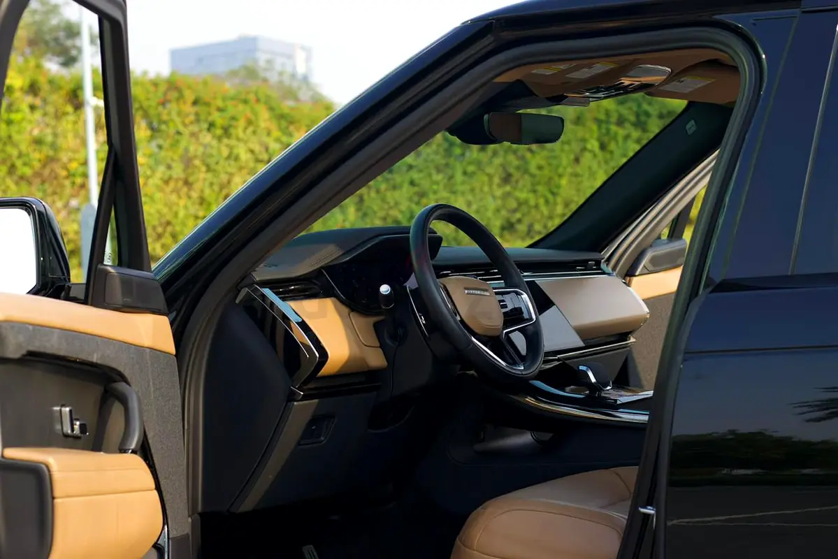2024 Land Rover Range Rover Sport for Rent in Port Saeed photo 9