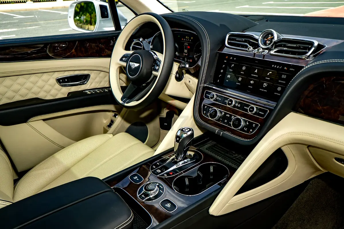 2023 Bentley Bentayga for Rent in Al Barsha 1 (Silver) photo 9