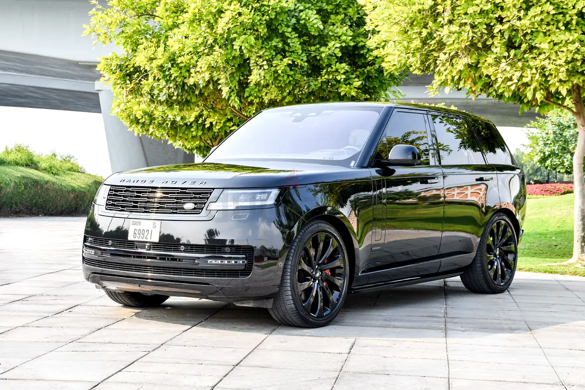 2023 Land Rover Range Rover for Rent in Palm Jumeirah photo 2