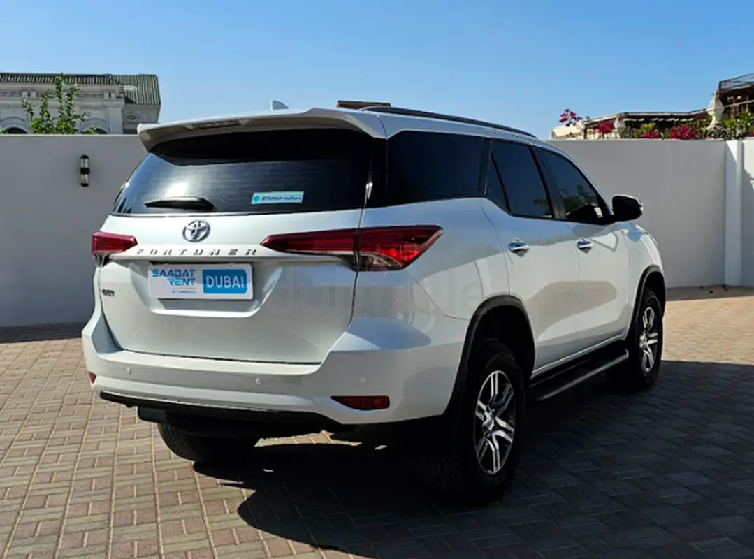 2025 Toyota Fortuner for Rent in Al Rashidiya (White, Automatic, 7 Seater, AL ROOYA) photo 2