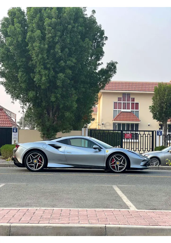 2022 Ferrari F8 Tributo for Rent in Al Barsha 1 photo 5