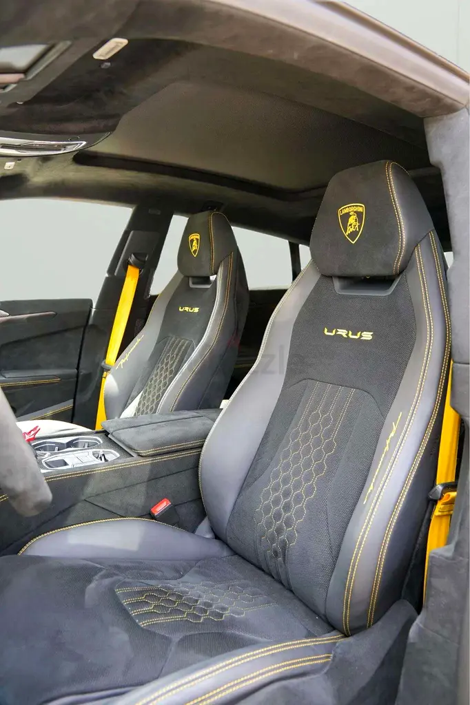 2024 Lamborghini Urus for Rent in Al Barsha 1 (Yellow) photo 7