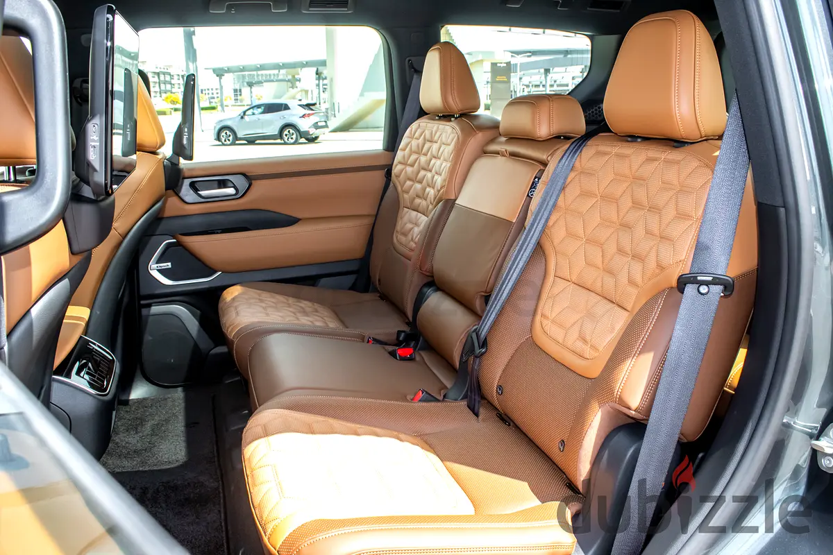 2025 Nissan Patrol for Rent in Al Quoz Industrial Area 2 photo 6