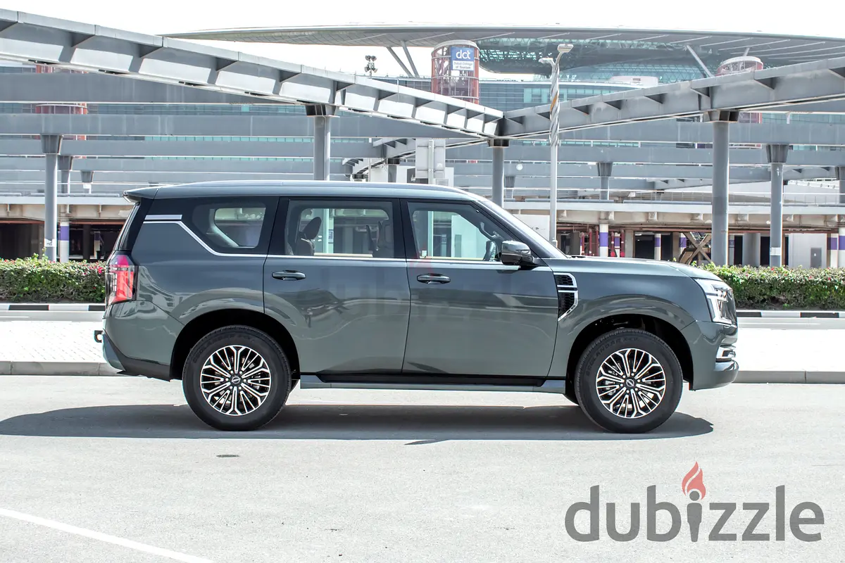 2025 Nissan Patrol for Rent in Al Quoz Industrial Area 2 photo 10