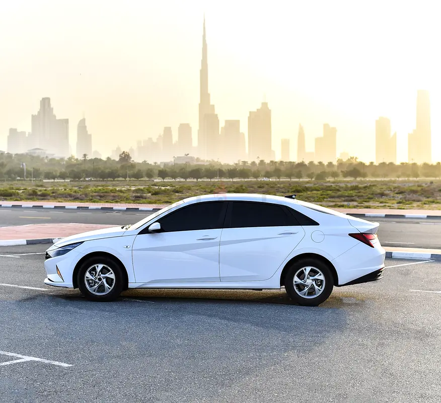2023 Hyundai Elantra for Rent in Al Garhoud photo 3