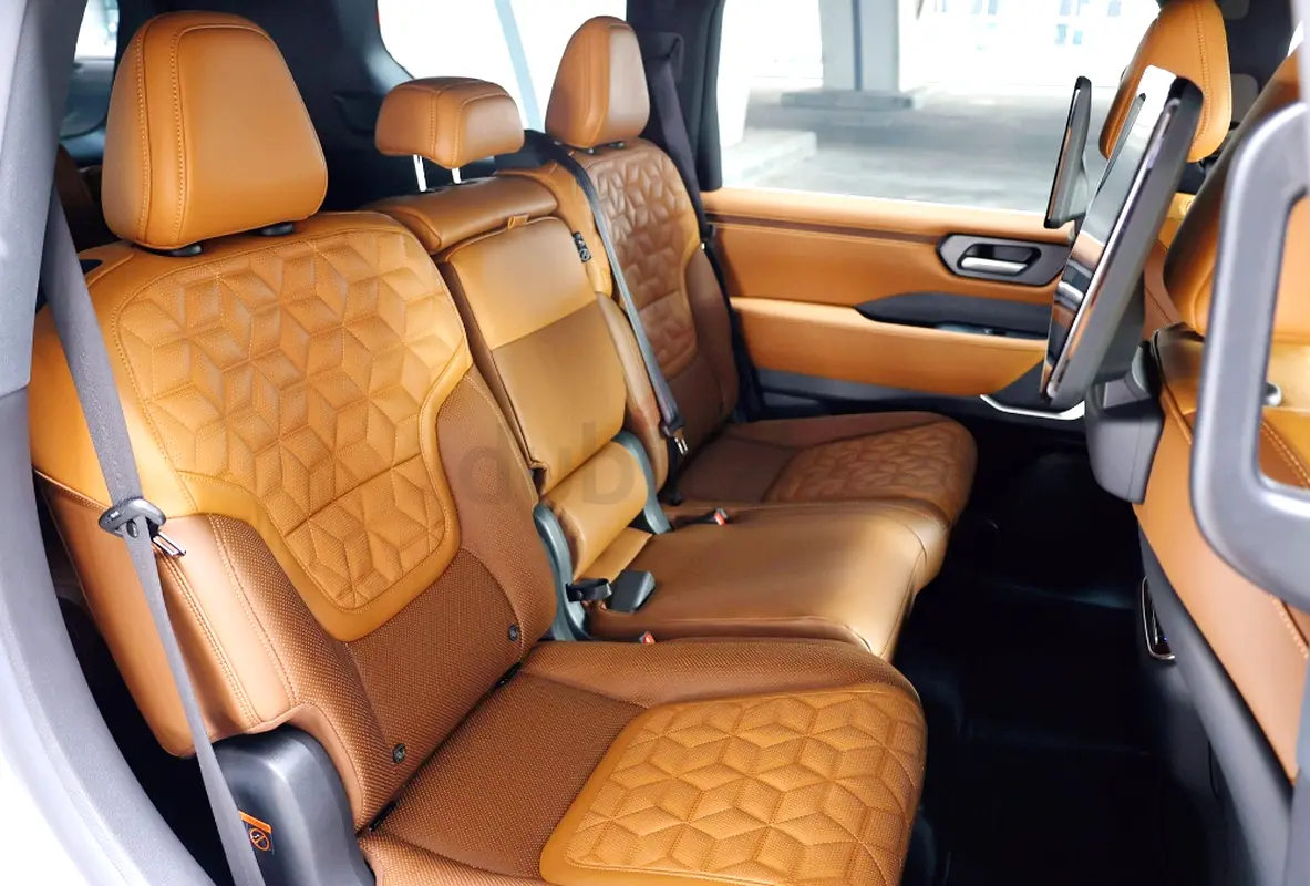 2025 Nissan Patrol Rental in Al Quoz 1 — Rent Online with Drivaza photo 5