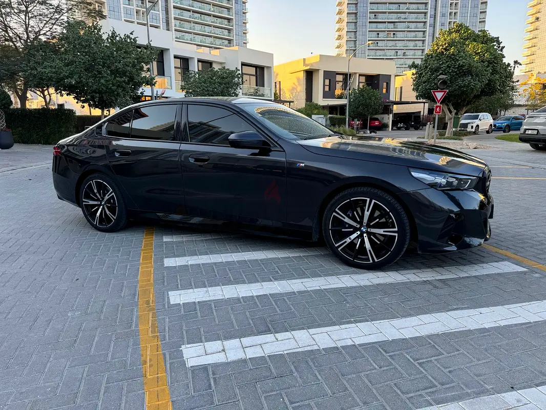 2025 BMW 5-Series for Rent in Al Quoz 4 (Black, Automatic, 5 Seater, Speedy Machine) photo 4
