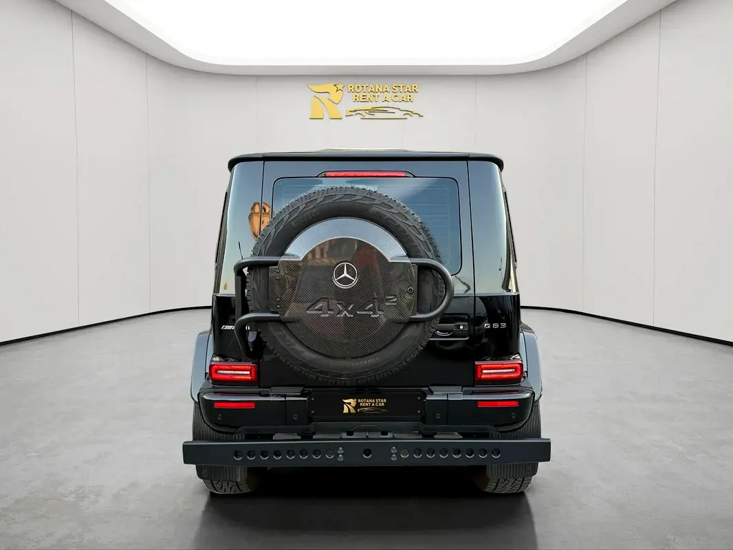 Hire 2022 Mercedes-Benz G-Class in Al Barsha 1 photo 2