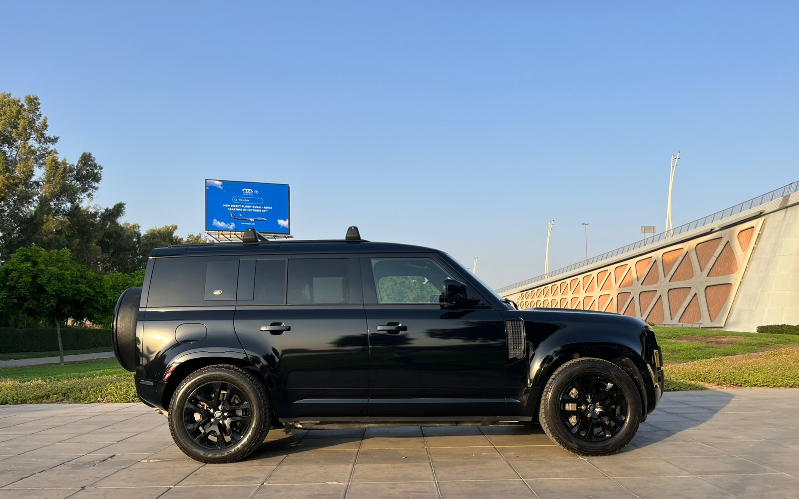 Hire 2022 Land Rover Defender 110 XS V6 in Dubai photo 4