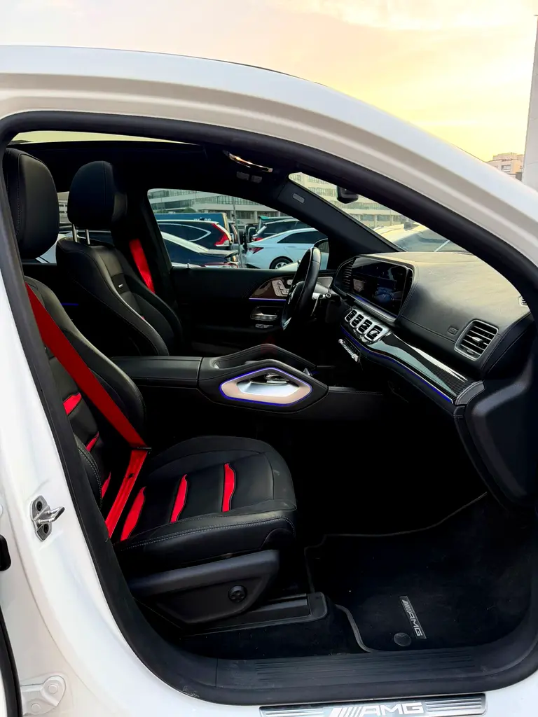 2024 Mercedes-Benz GLE Coupe for Rent in Dubai Marina photo 7