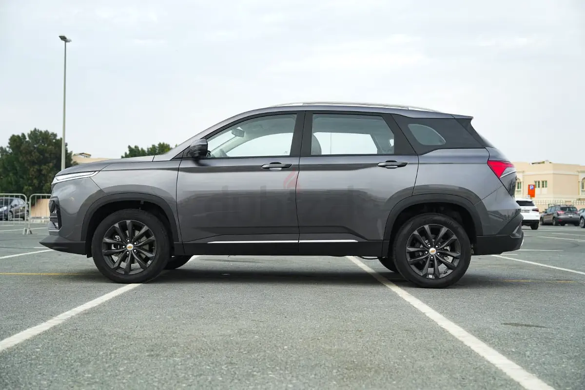 2025 Chevrolet Captiva for Rent in Sheikh Zayed Road photo 3