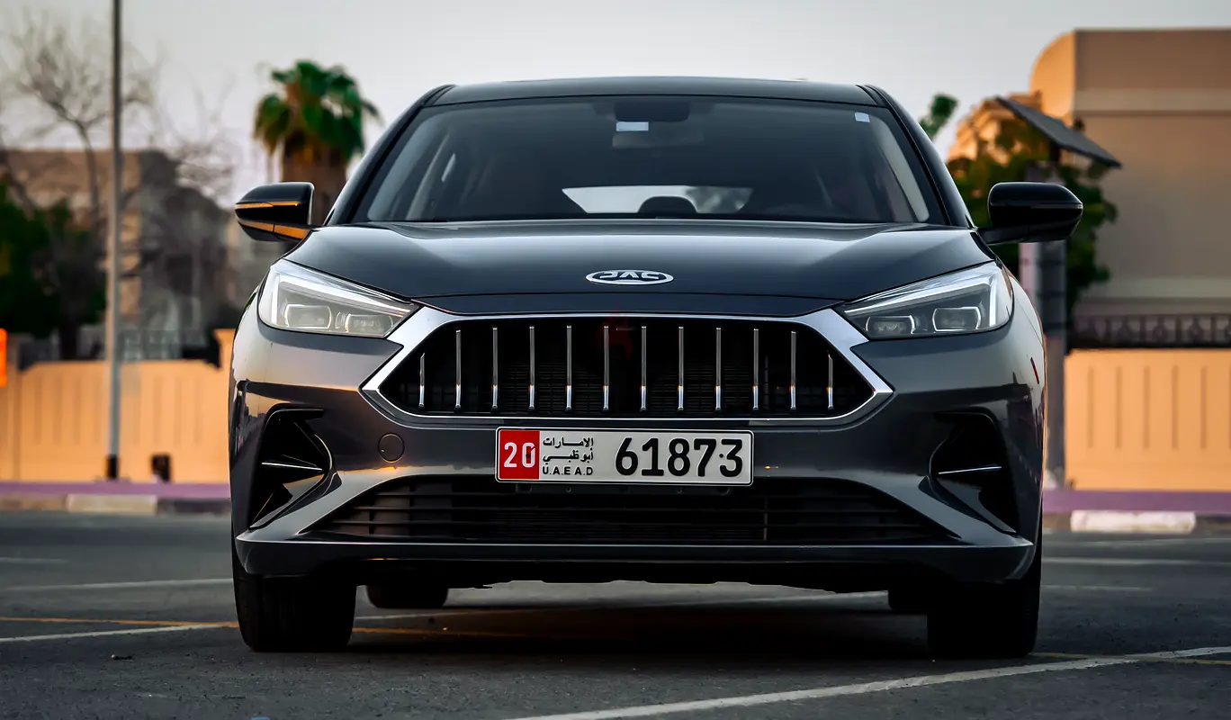 Hire 2024 JAC J7 in Sheikh Zayed Road photo 5