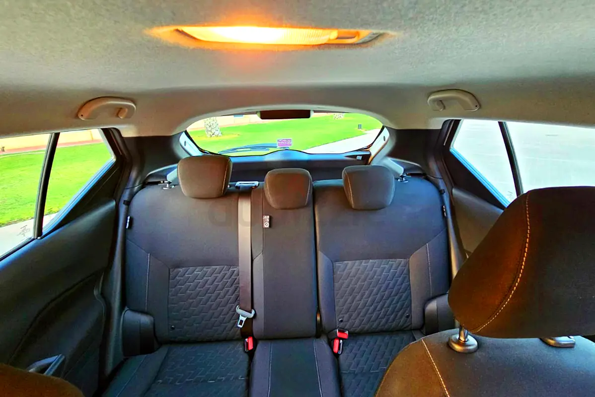Hire 2024 Nissan Kicks in Al Barsha 1 photo 7