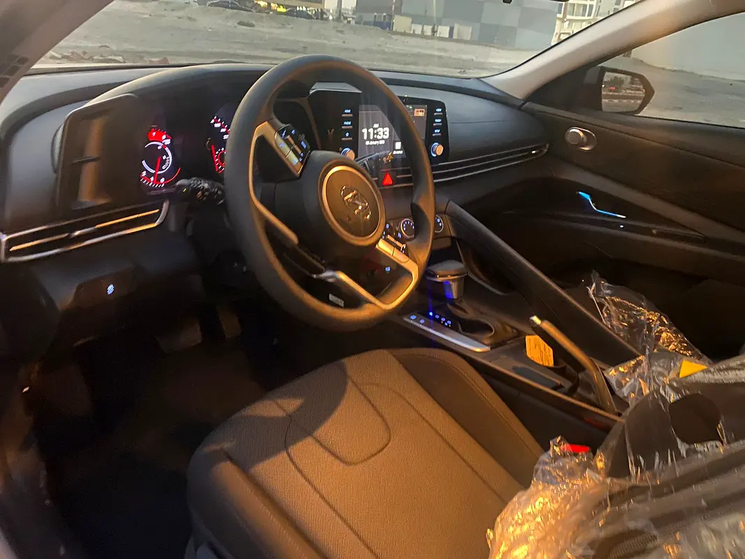 2023 Hyundai Elantra for Rent in Sheikh Zayed Road photo 4