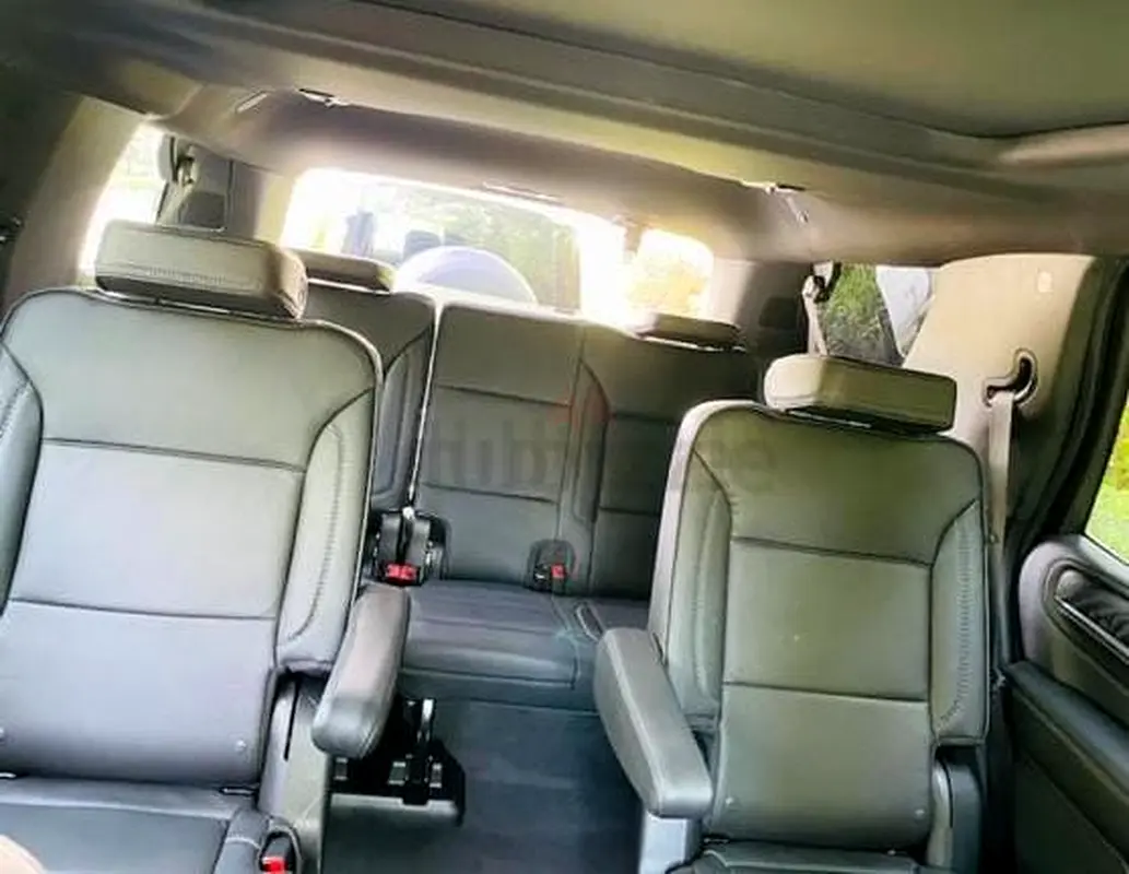 Rent a 2024 GMC Yukon in Al Karama — Rent Online with Drivaza photo 4