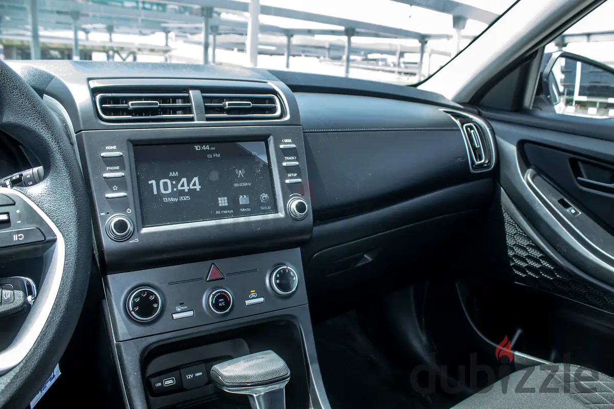 2025 Hyundai Creta for Rent in Downtown Dubai (White) photo 6