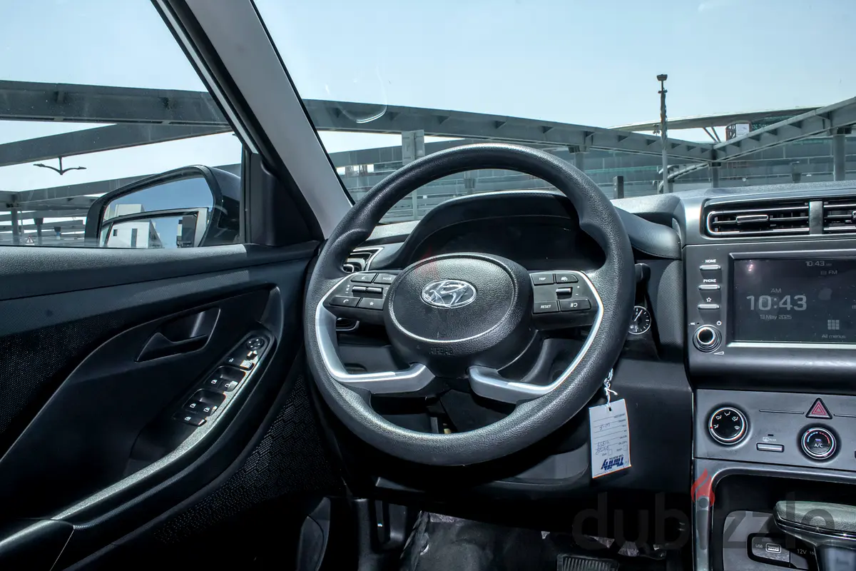 2025 Hyundai Creta for Rent in Downtown Dubai (White) photo 8