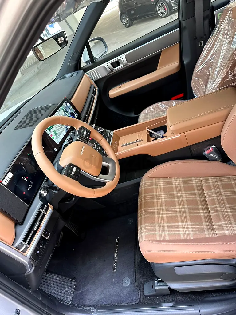 2025 Hyundai Santa Fe for Rent in Al Mamzar photo 9