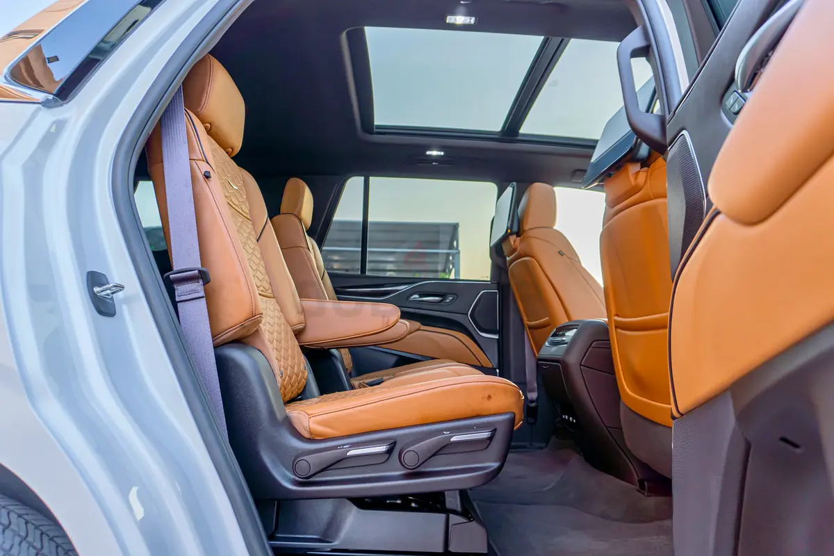 2024 Cadillac Escalade for Rent in Downtown Dubai photo 10