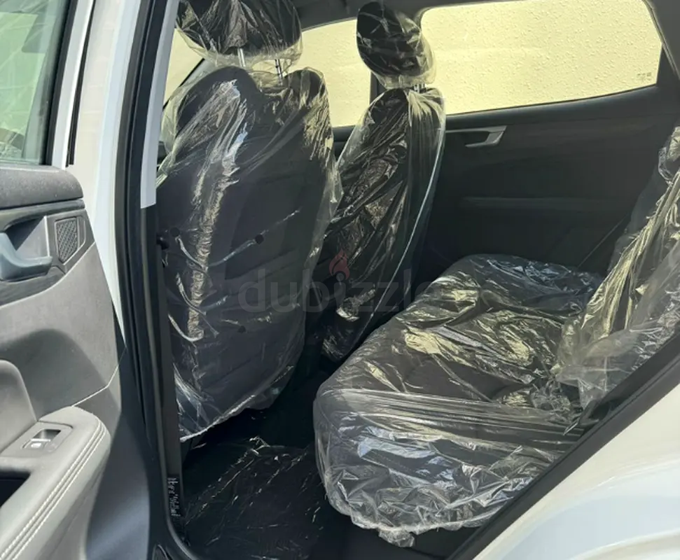 Rent a 2024 Kaiyi X3 Pro in Al Karama photo 4
