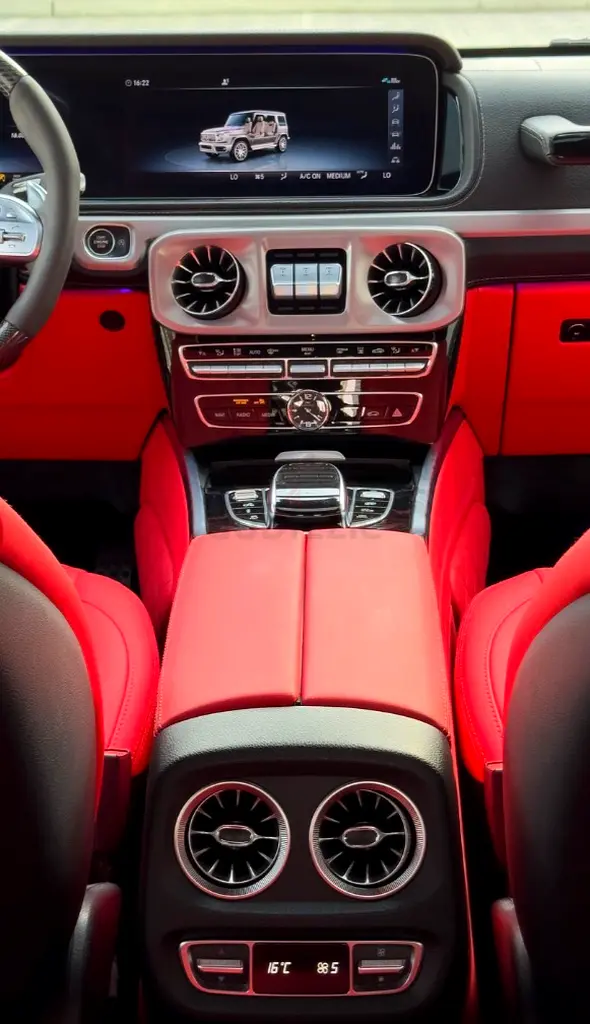 2024 Mercedes-Benz G-Class for Rent in Dubai Marina (Black, Automatic, 5 Seater, ROYALTY G) photo 5