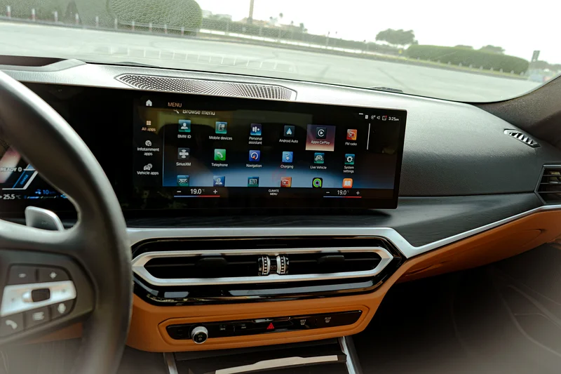 Rent 2024 BMW 3-Series in Al Quoz photo 6