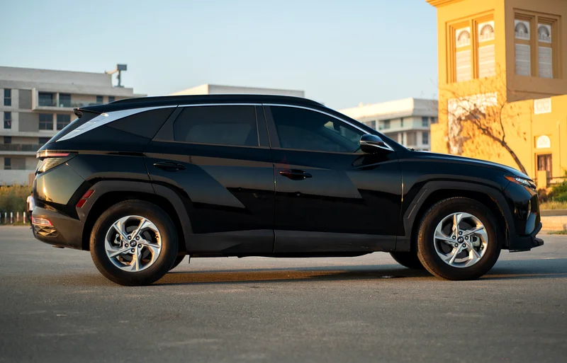 Hire 2024 Hyundai Tucson in Al Quoz 4 photo 8