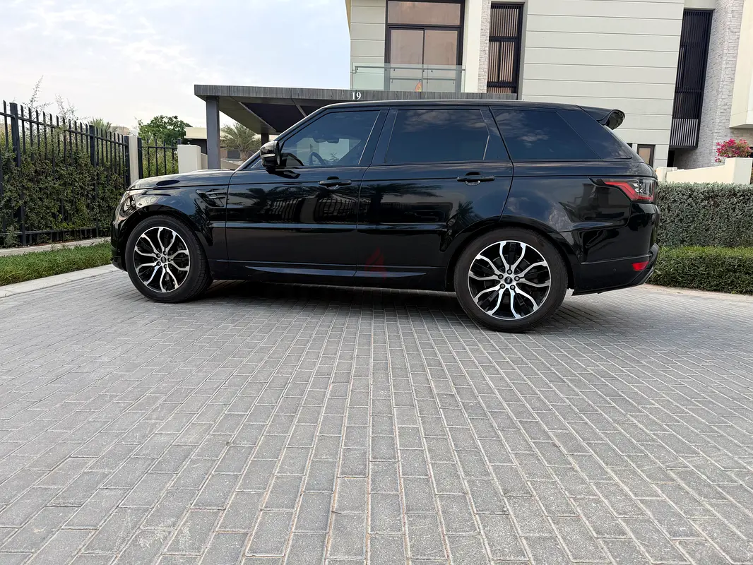 2022 Land Rover Range Rover Sport for Rent in Al Quoz 4 photo 8