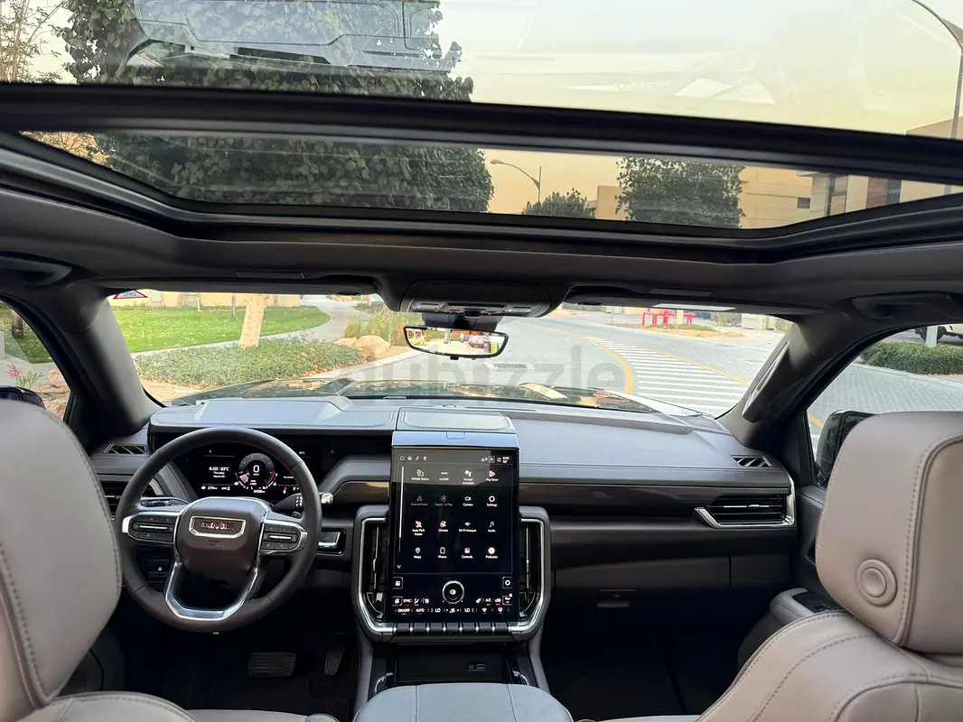 Hire 2025 GMC Yukon in Al Quoz 4 photo 7