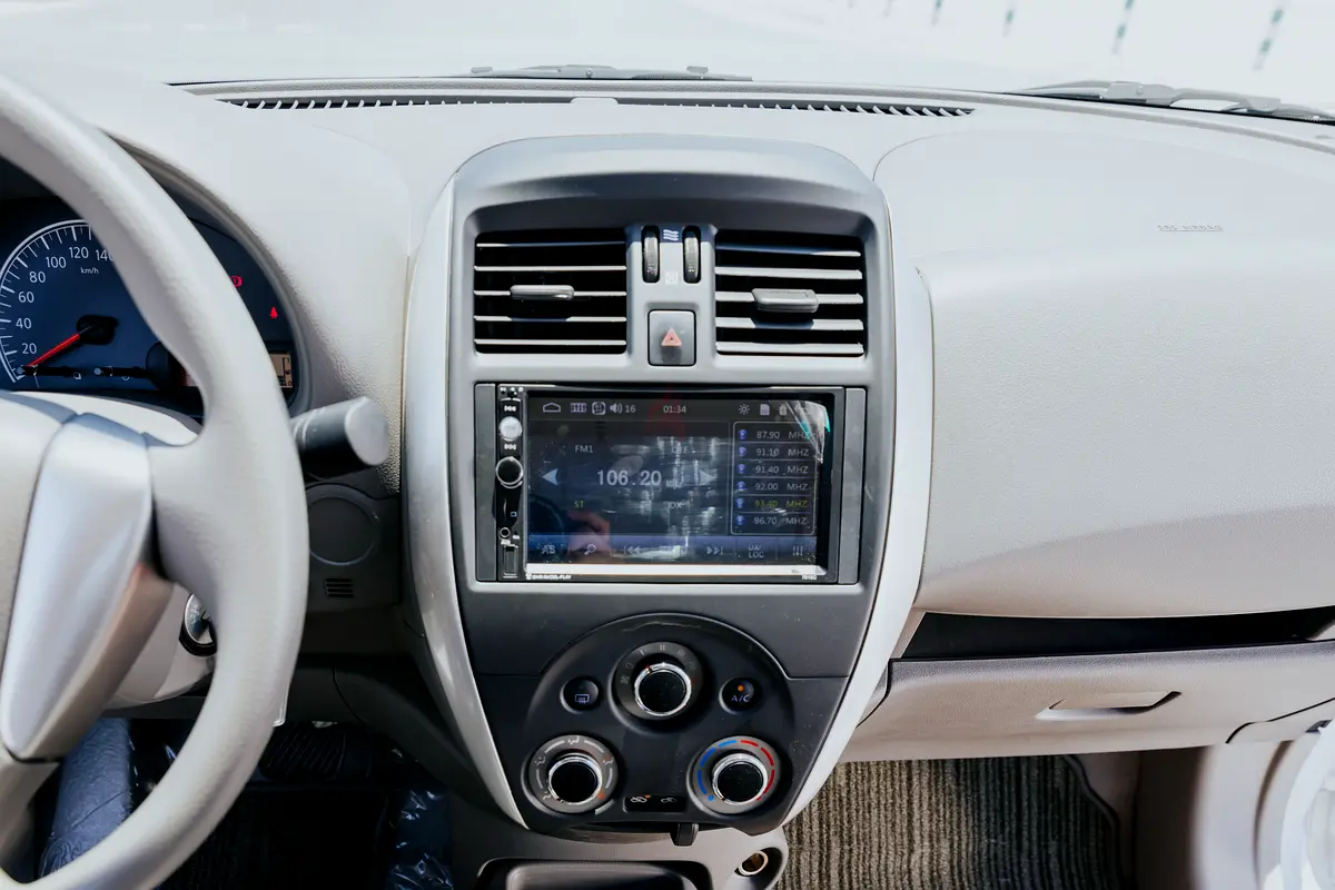 2023 Nissan Sunny for Rent in Al Quoz Industrial Area 3 photo 5