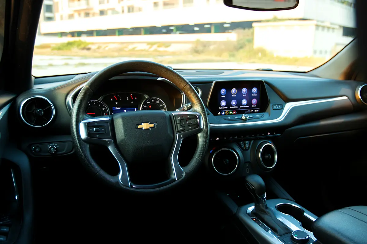 Hire 2022 Chevrolet Blazer in Al Quoz 4 photo 7