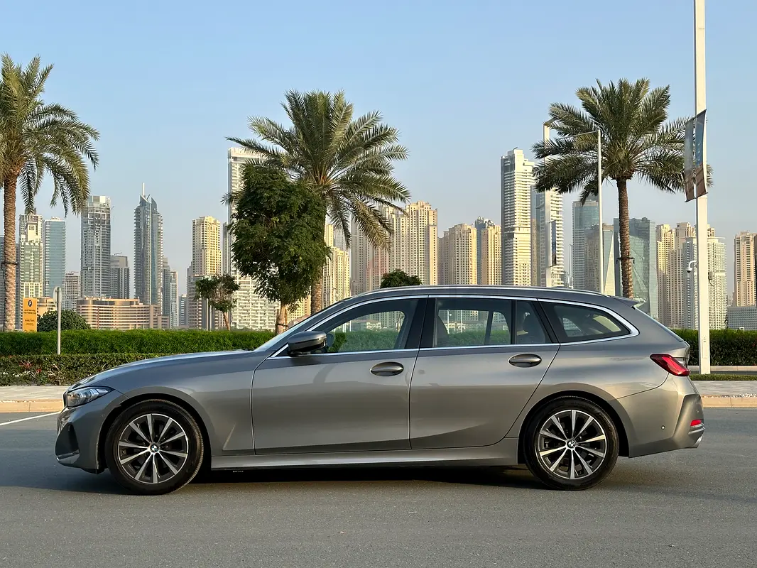 2023 BMW 3-Series for Rent in Al Barsha 1 photo 3