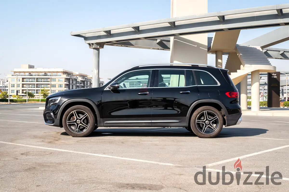 2025 Mercedes-Benz GLB-Class for Rent in Downtown Dubai photo 2