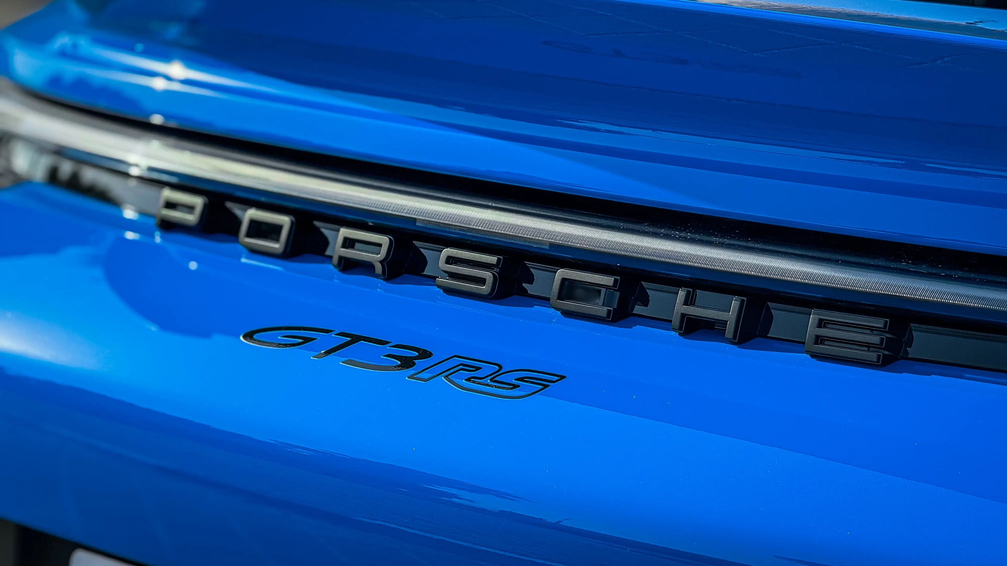 2024 Porsche 911 GT3 RS Blue for Rent in Dubai photo 5