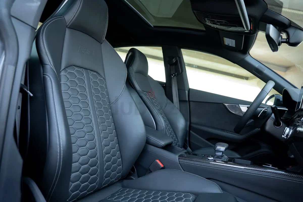 2025 Audi RS5 for Rent in Palm Jumeirah photo 6
