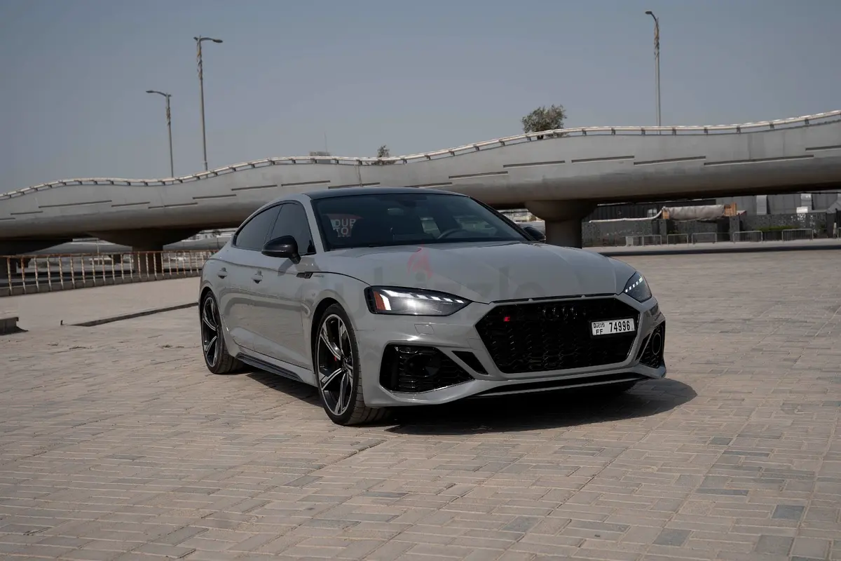 2025 Audi RS5 for Rent in Palm Jumeirah photo 7