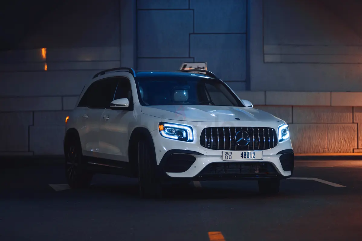 2024 Mercedes-Benz GLB-Class for Rent in Dubai International Airport photo 4