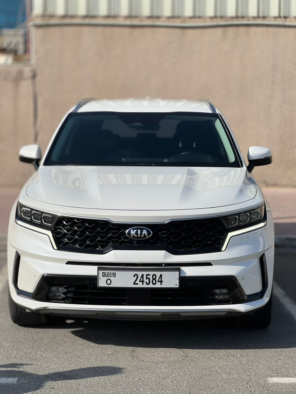 2023 Kia Sorento White for Rent in Dubai photo 2