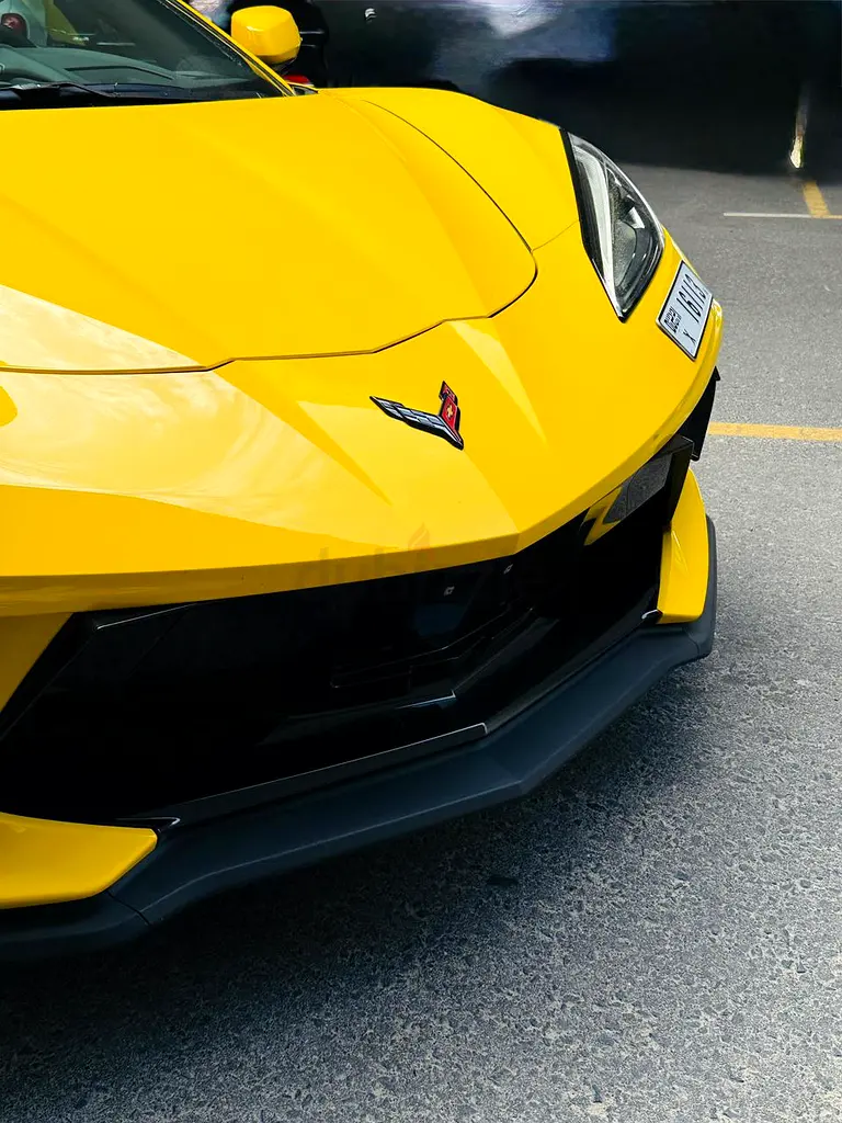 2025 Chevrolet Corvette for Rent in Business Bay (Yellow) photo 6
