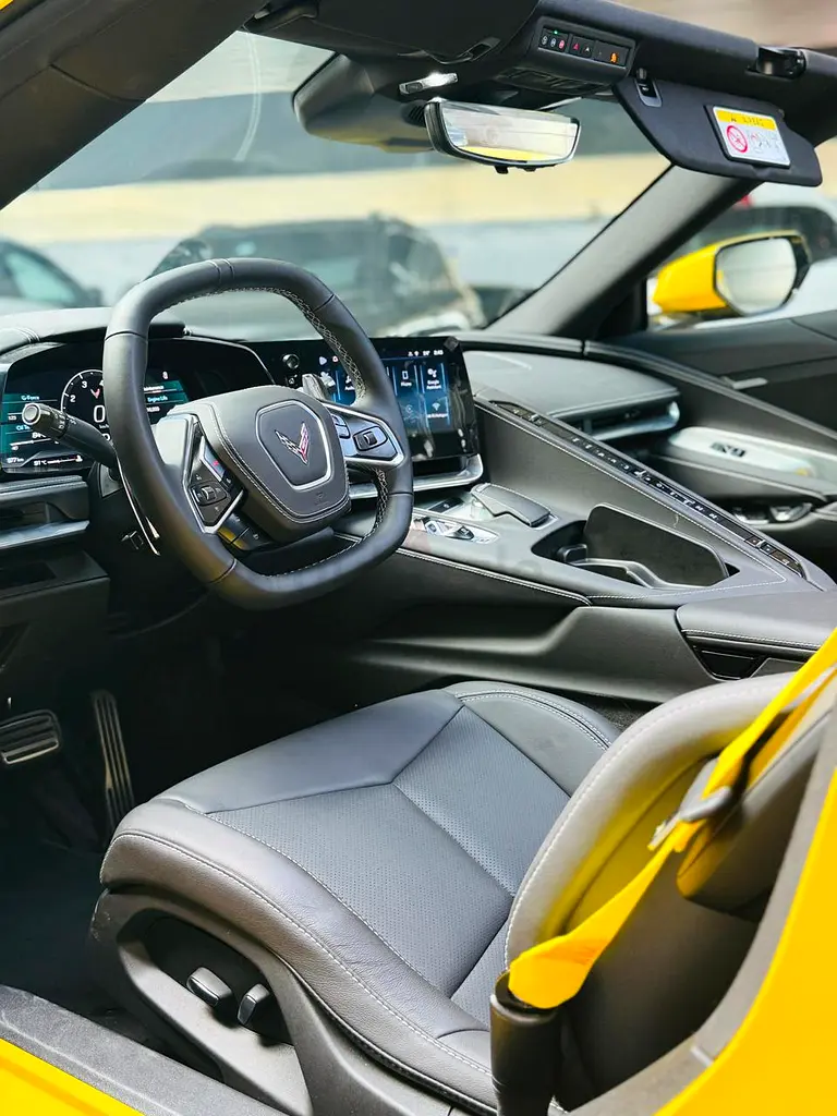 2025 Chevrolet Corvette for Rent in Business Bay (Yellow) photo 9