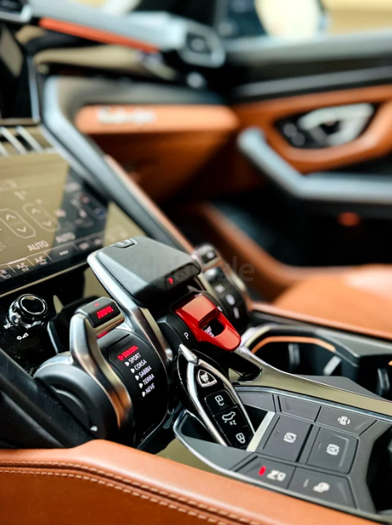 2024 Lamborghini Urus for Rent in Business Bay photo 4