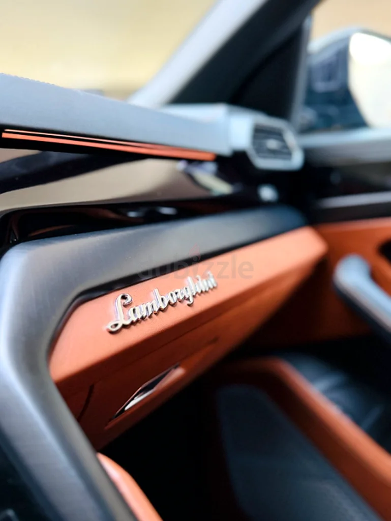 2024 Lamborghini Urus for Rent in Business Bay photo 5