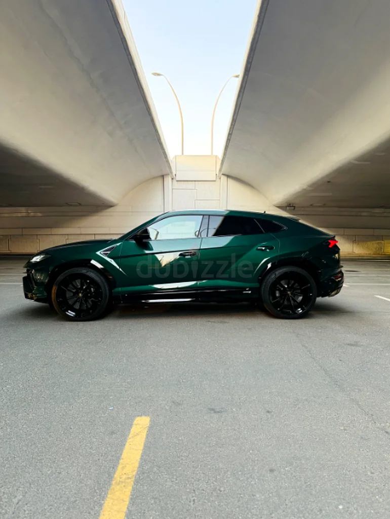 2024 Lamborghini Urus for Rent in Business Bay photo 7