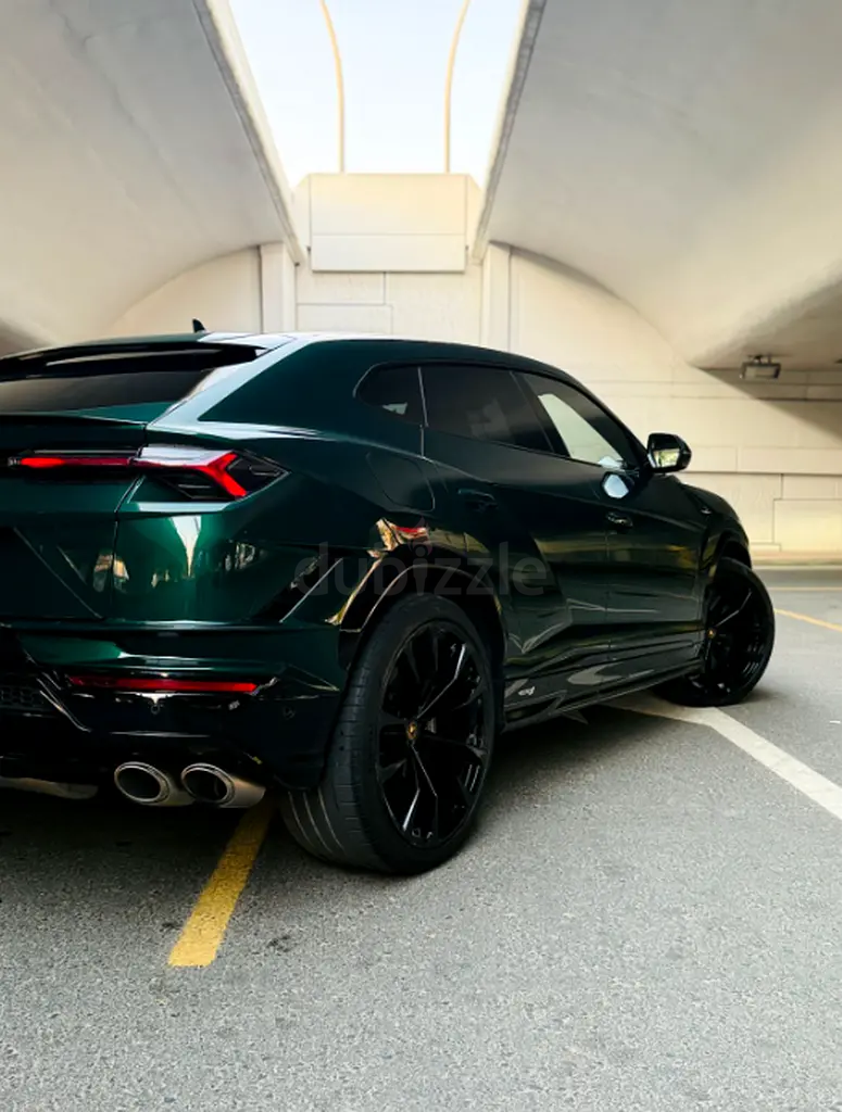 2024 Lamborghini Urus for Rent in Business Bay photo 8