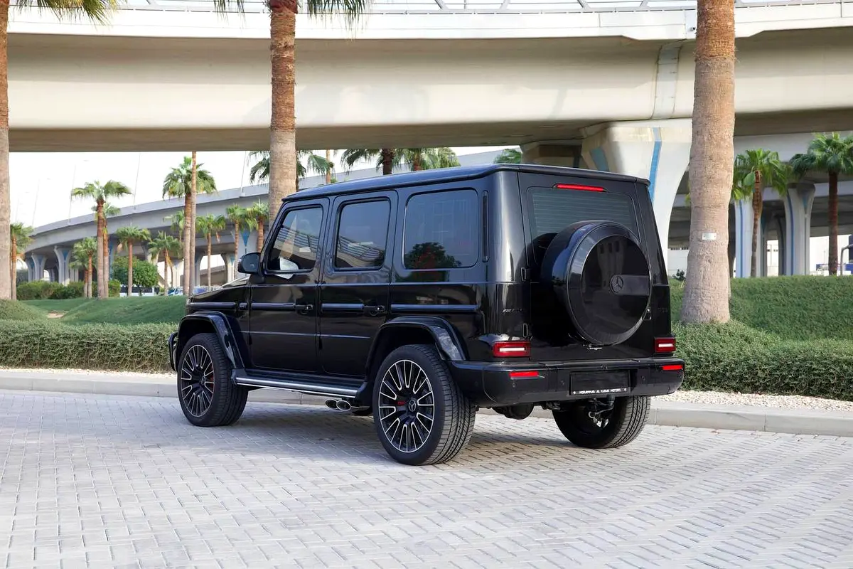 2025 Mercedes-Benz G-Class for Rent in Business Bay (Black, Manual, 5 Seater, PARADISE VIP) photo 3